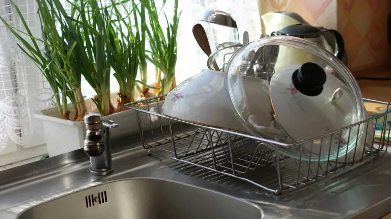How to Clean Dish Rack in The Right Way!